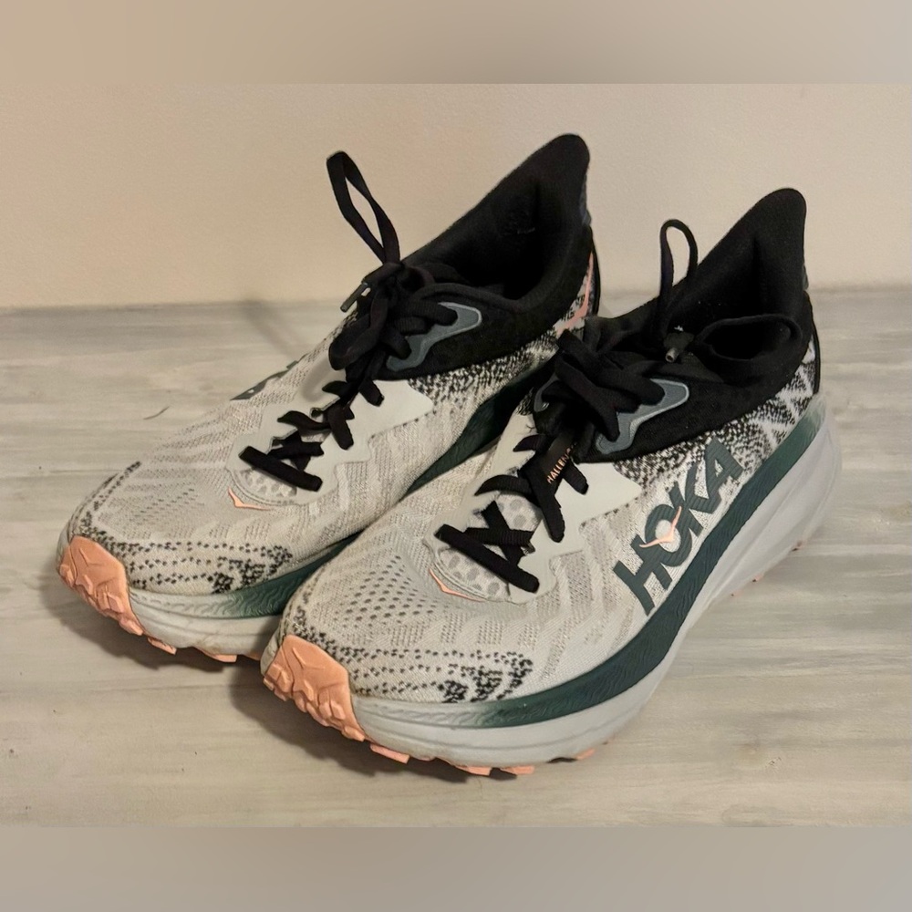 Hoka One One Women's Challenger ATR 7 Size 8.5 Trail Harbor Mist Spruce